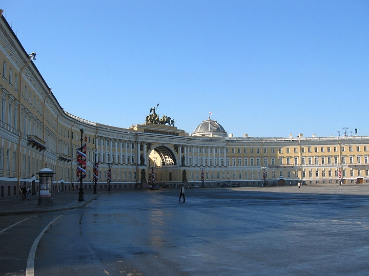06 Palace Square, General Staff building.jpg